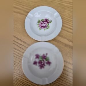 Vtg. Porcelain Guest Ashtrays  Made In Japan (2) 4"